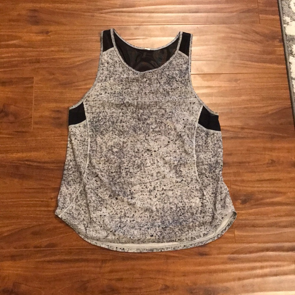 Lululemon sculpt tank II size 8 black/white/gray